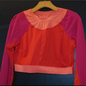 Multi-colored exercise crop top NEW without tags